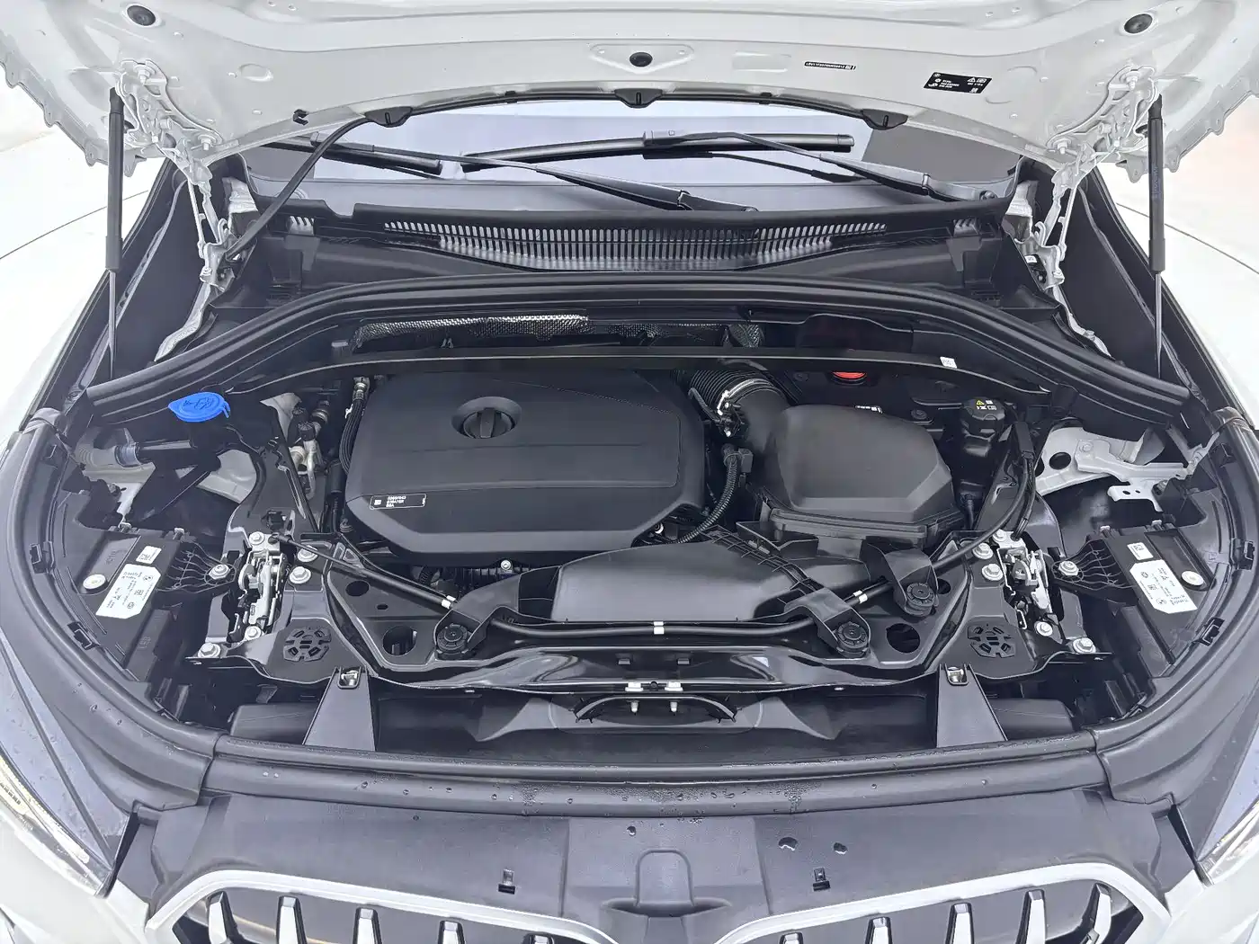 BMW X1 2023 sDrive20Li X Design Package фото 31