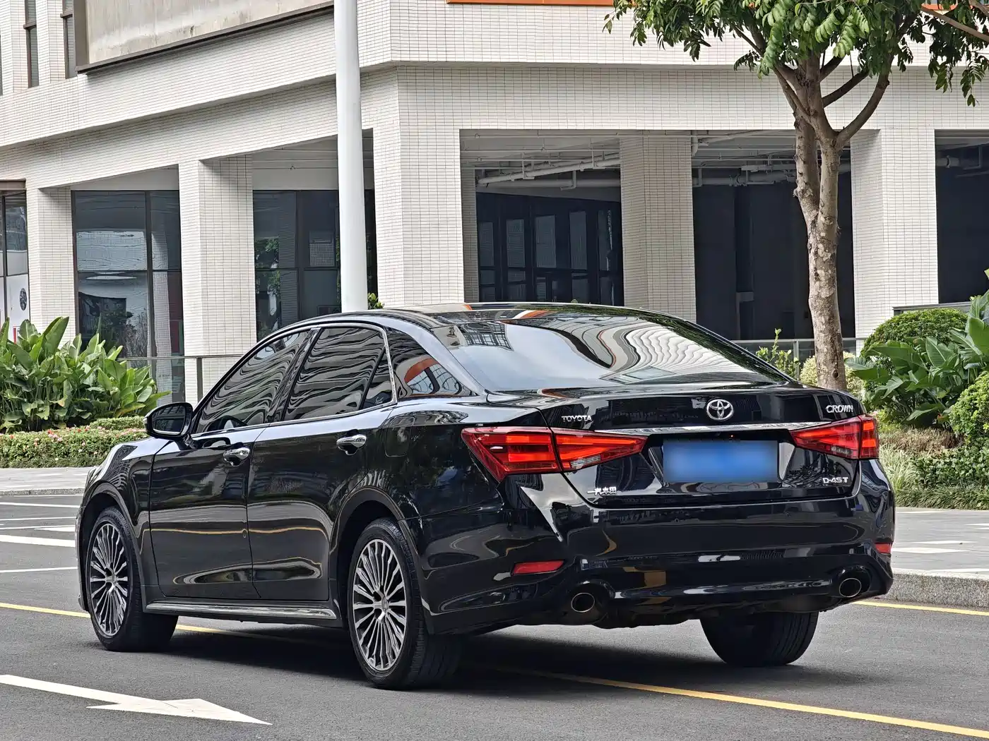 Toyota Crown 2018 2.0T Sport Edition фото 12