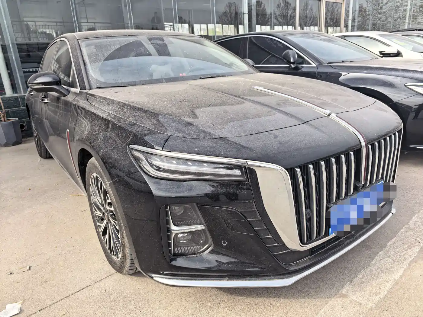 Hongqi H5 2025 2.0T Automatic Flag Celebration 500,000 Units Anniversary Edition фото 3