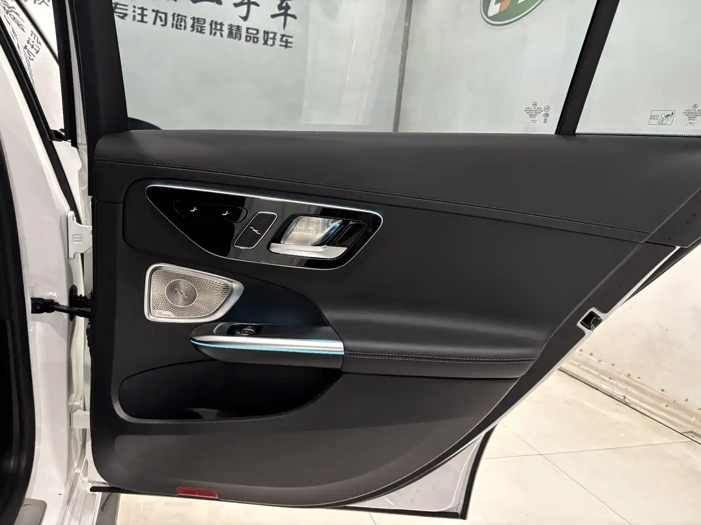 Mercedes-Benz C-Class 2025 Facelift C 260 L Night Sport Edition фото 24