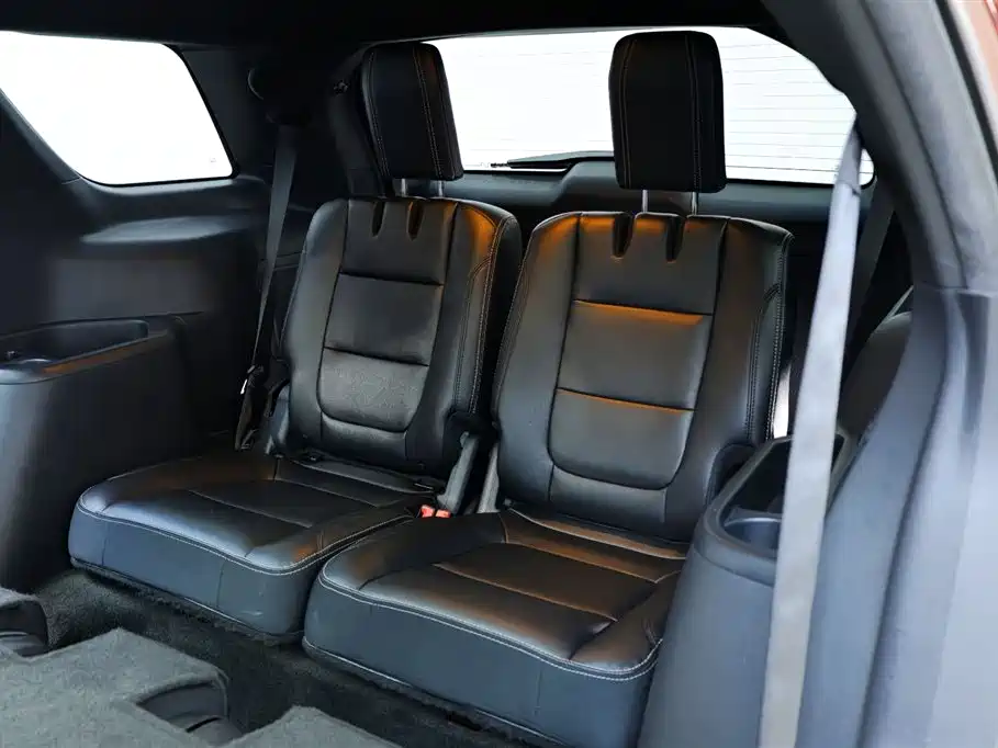 Ford Explorer (Import) 2016 3.5T Platinum Edition фото 32