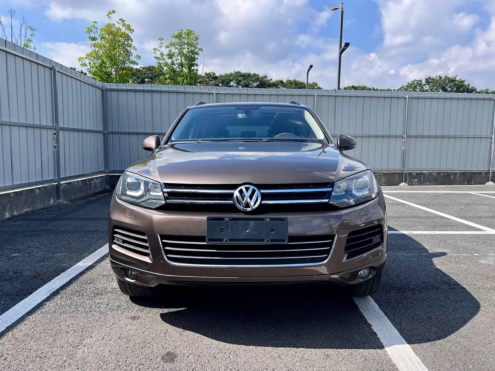 Photo 2 - Volkswagen Touareg