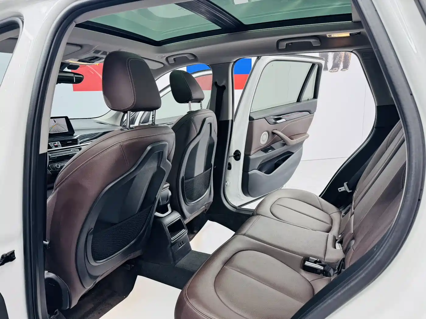BMW X1 2022 sDrive20Li Fashion фото 7
