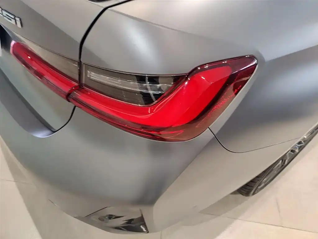 BMW 3 Series 2024 325i M Sport Shadowline Package фото 8