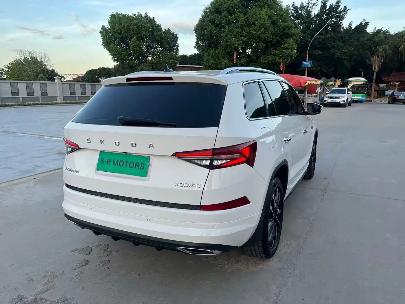 Škoda Kodiaq 2022 Facelift TSI330 7-seat FWD Luxury Edition фото 7