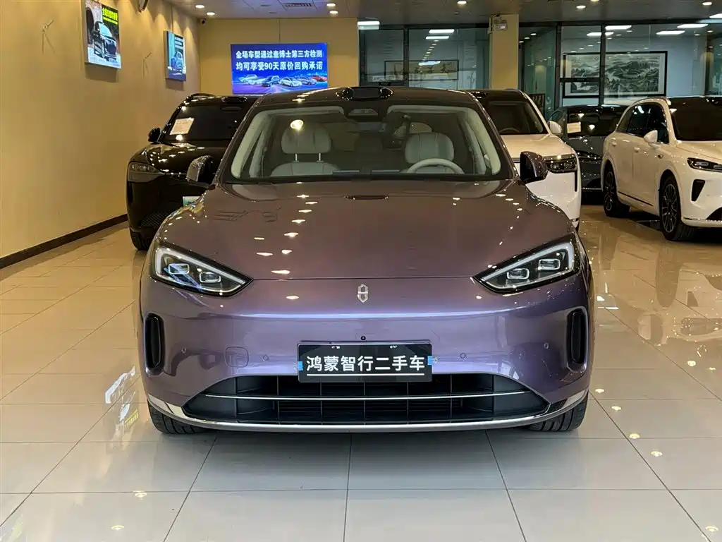 AITO Wenjie AITO M5 2025 Extended Range Ultra AWD фото 2