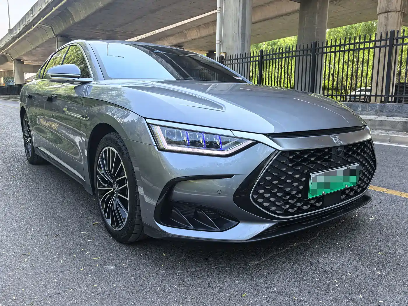 BYD Han 2022 DM-i 121KM Premium Edition фото 3