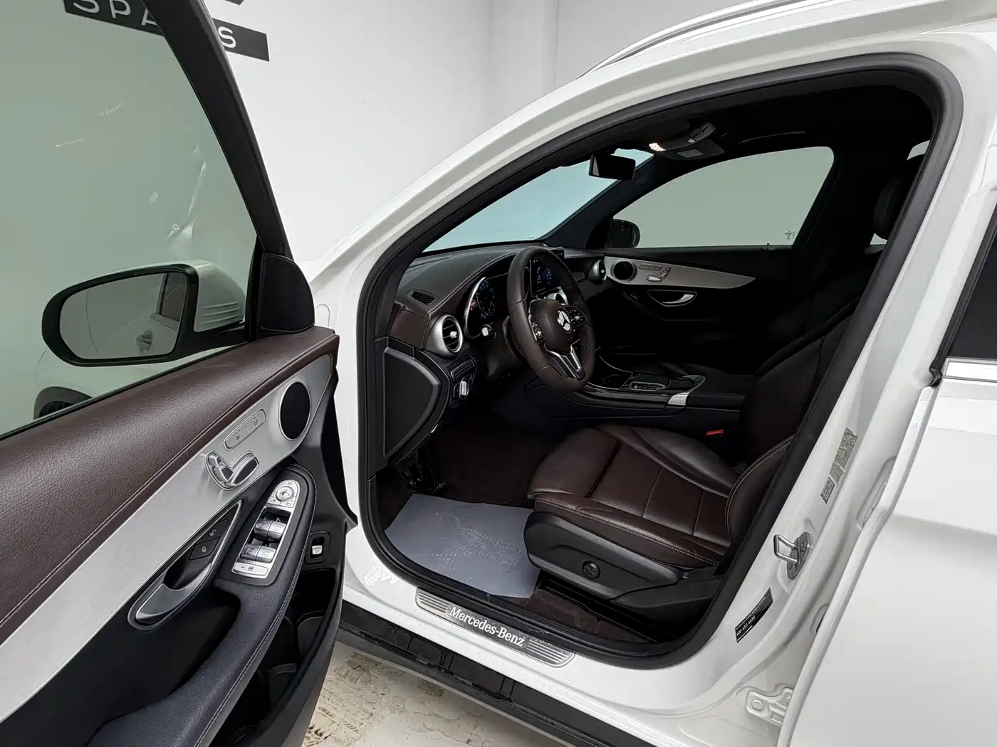 Mercedes-Benz GLC 2022 Facelift III GLC 260 L 4MATIC Dynamic фото 12