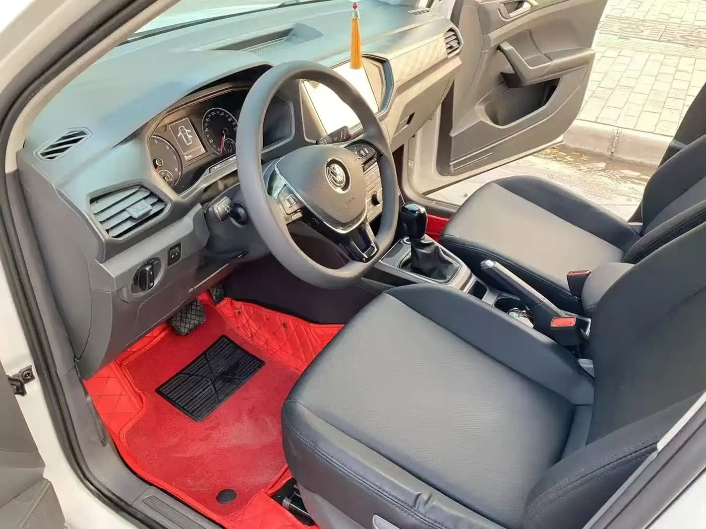 Фото 5 - Volkswagen T-Cross