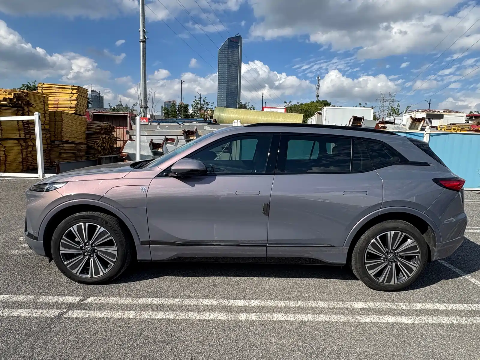 Фото 2 - Buick E5