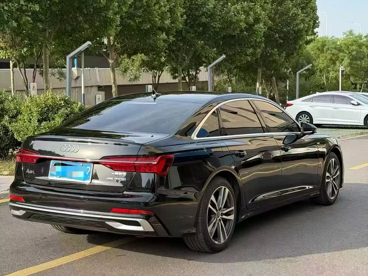 Audi A6L 2024 40 TFSI Luxury Dynamic фото 4