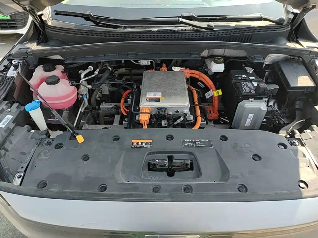 Фото 20 - Geely Geometry C