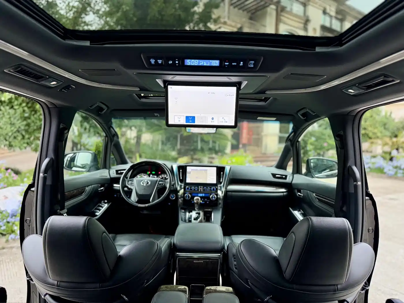 Toyota Vellfire 2023 Crown Hybrid 2.5L HV Premium фото 14