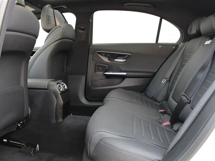 Mercedes-Benz C-Class 2023 C 260 L Sport фото 18