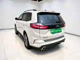 Фото 25 - Ford Edge