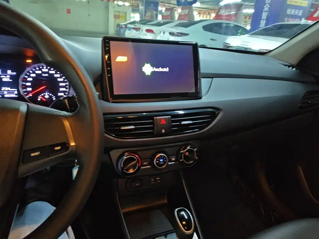 Hyundai Elantra 2018 1.6L Automatic Pleasing Edition GL China VI фото 13