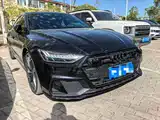 Photo 2 - Audi A7L