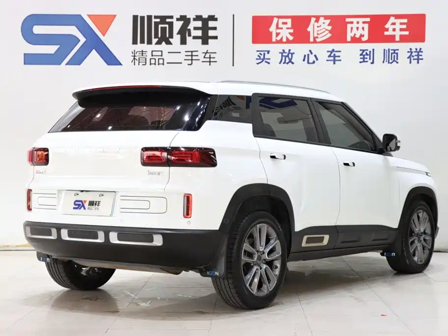 Фото 4 - Geely ICON