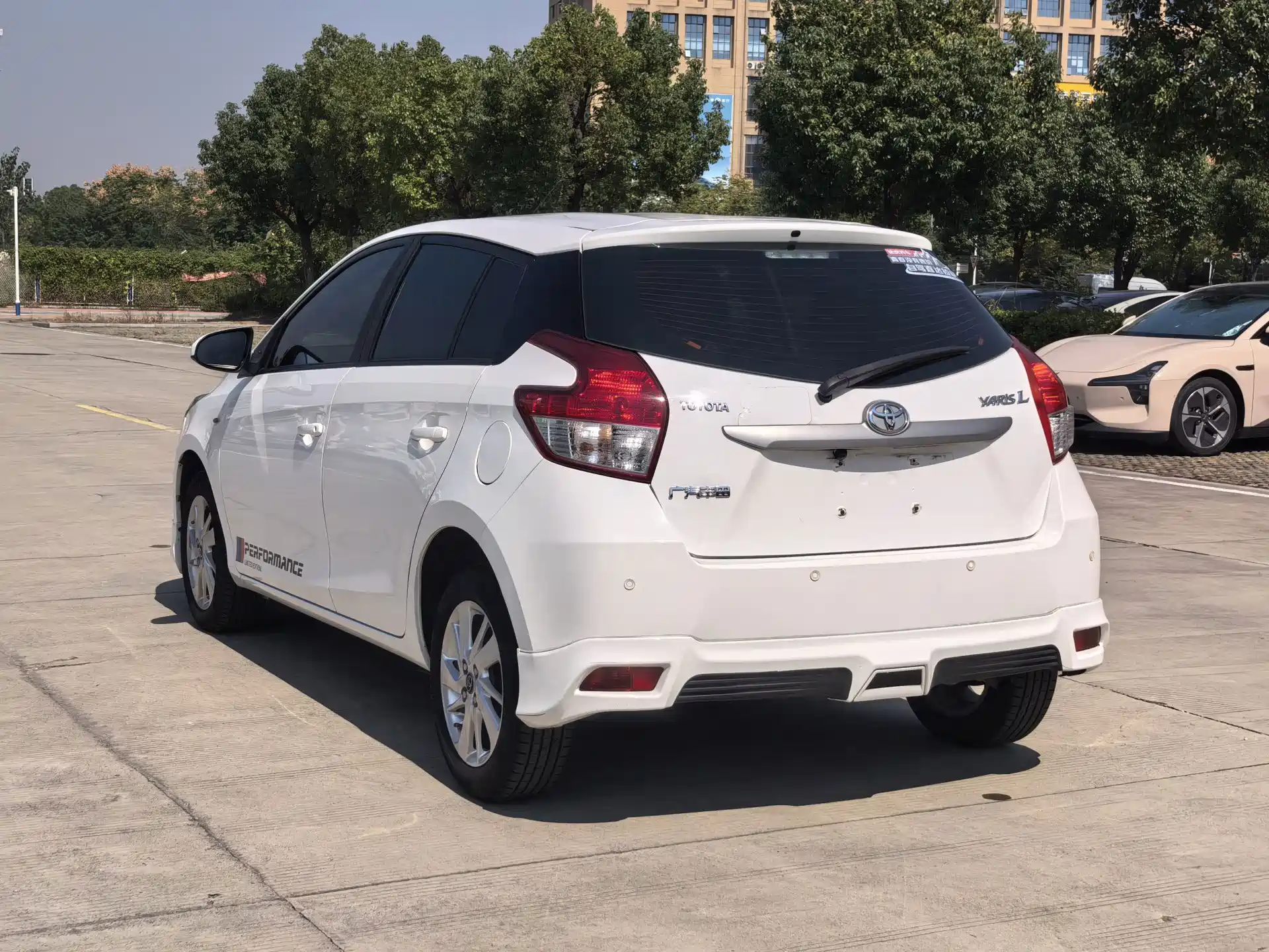 Photo 11 - Toyota YARiS L Zhi Xuan