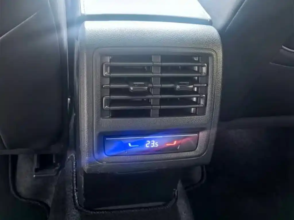 Volkswagen Golf 2021 280TSI DSG R-Line фото 9