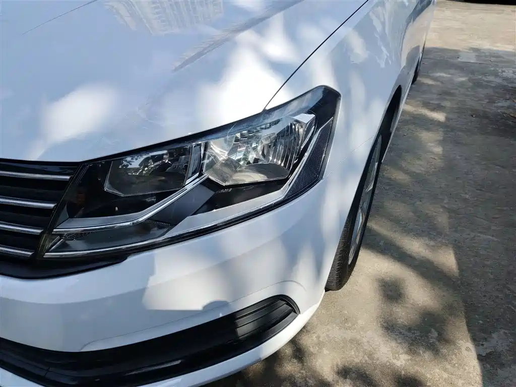 Volkswagen Lavida 2017 1.6L Automatic Trend Edition фото 18