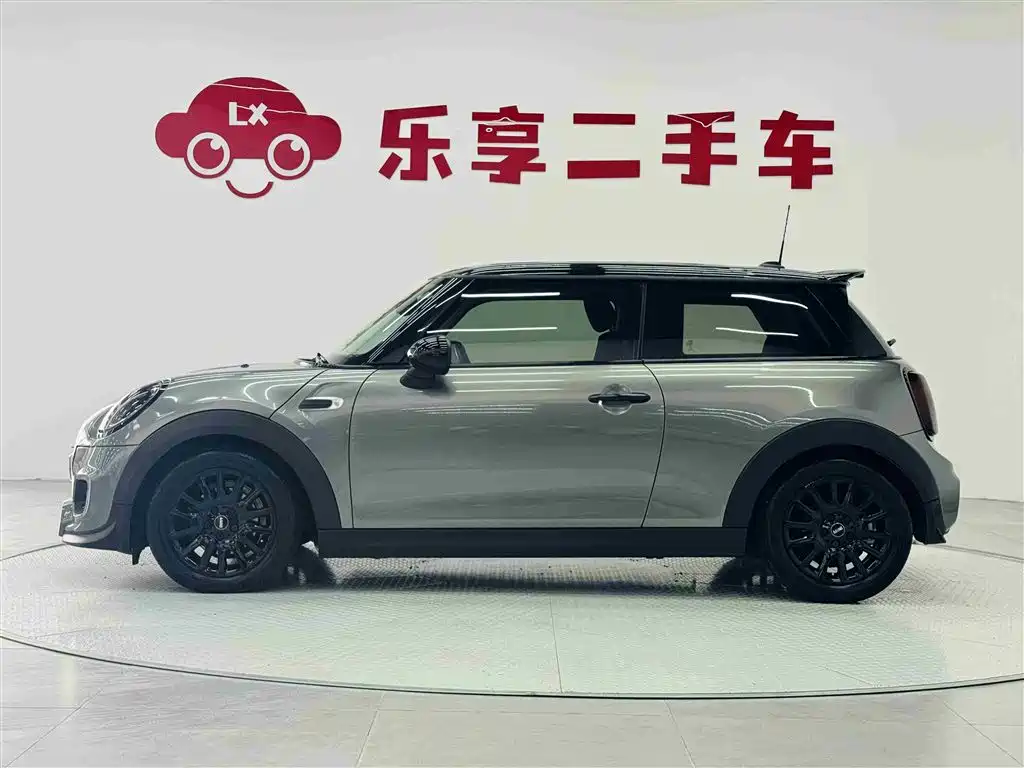 MINI 2016 1.5T COOPER фото 2