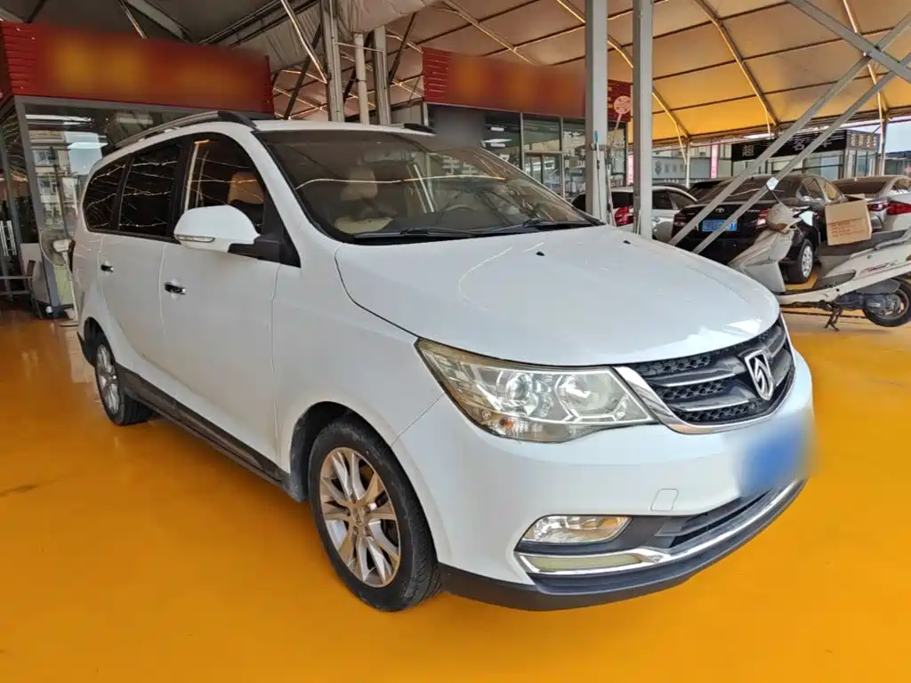 Фото 4 - Baojun 730
