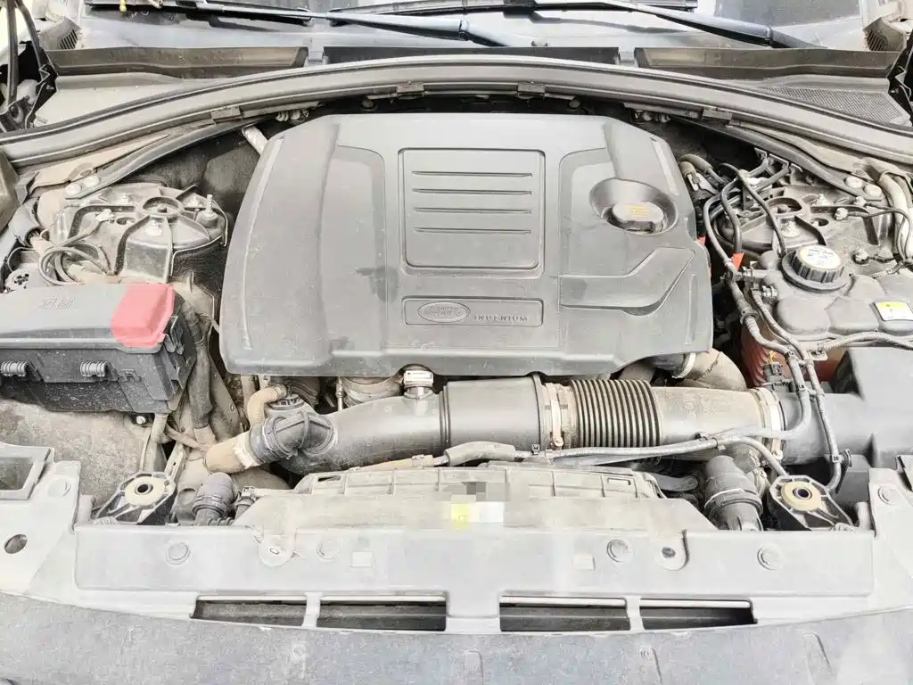Фото 9 - Land Rover Range Rover Velar
