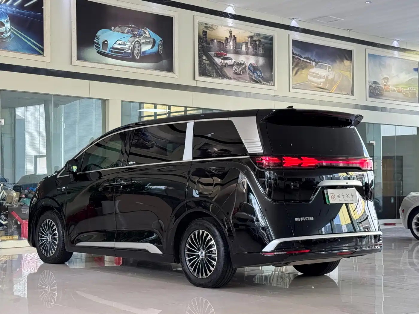 Denza D9 2026 2025 DM-i Smart Driving Edition 1100 FWD Flagship