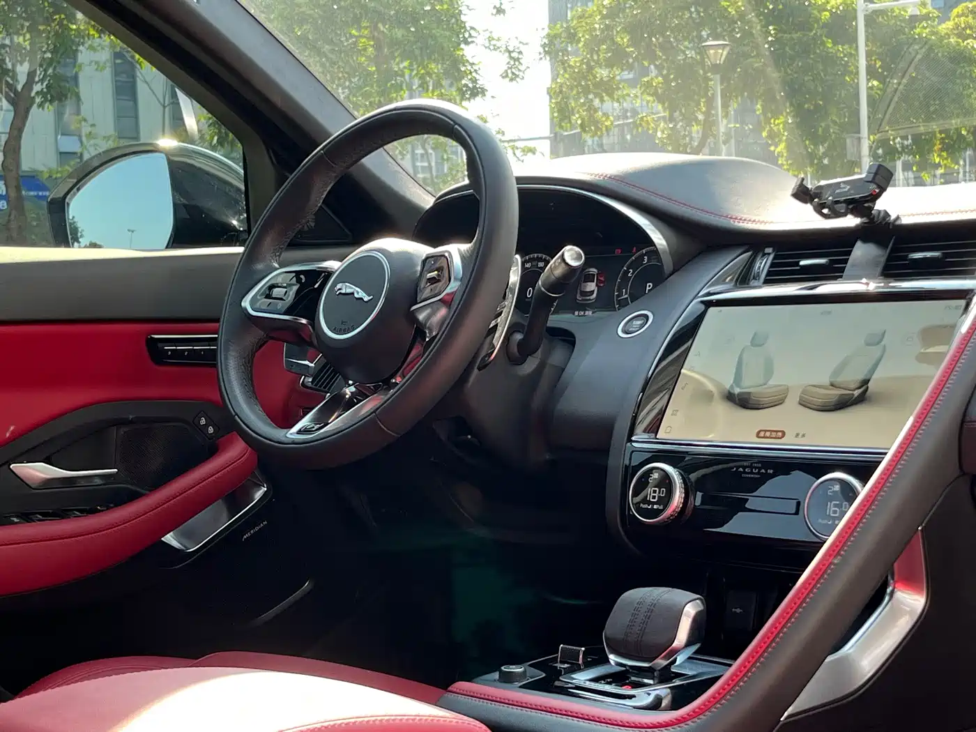 Jaguar E-PACE 2024 2024 Gloss Black Sport Edition R-DYNAMIC SE BLACK