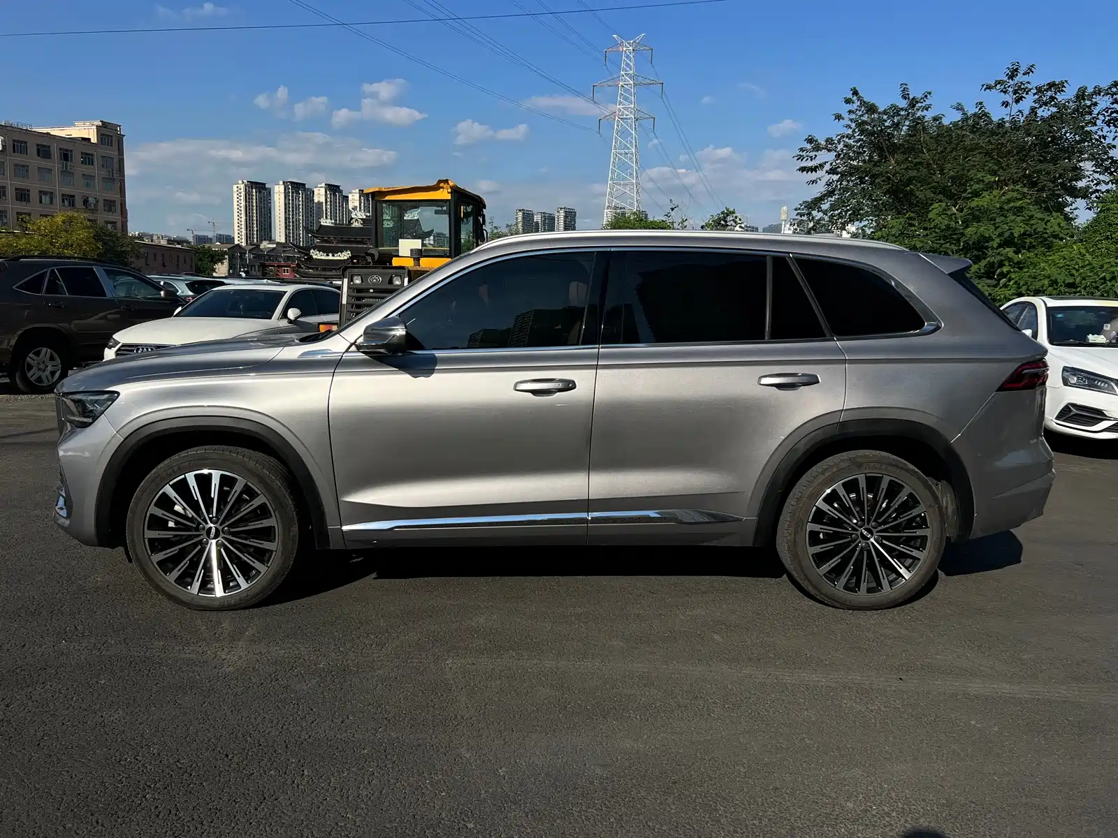 Фото 5 - Geely Monjaro