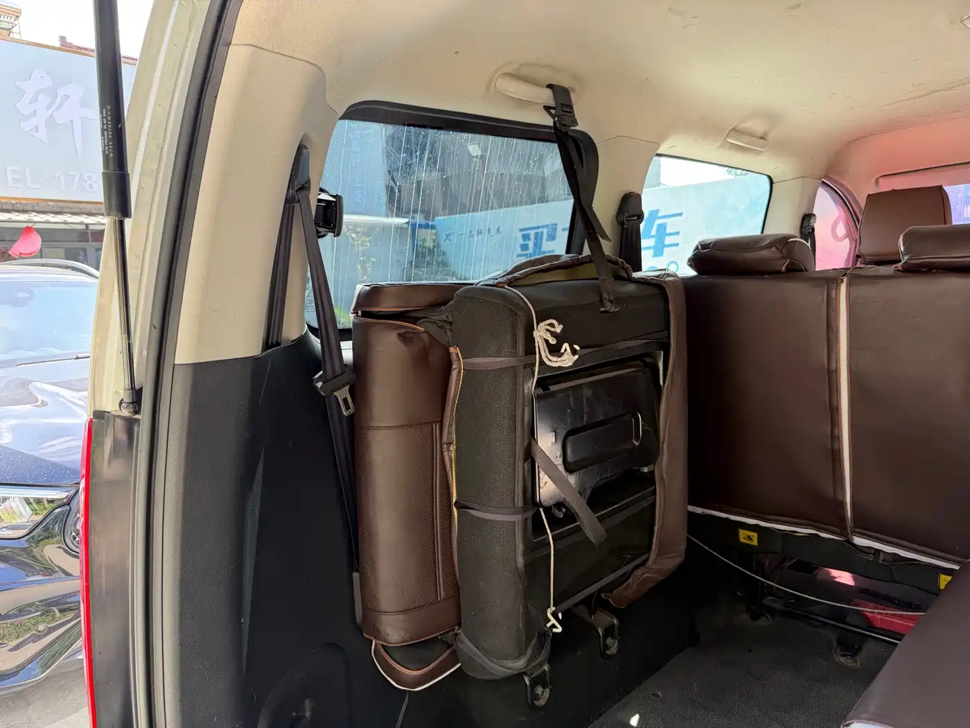 JAC Refine M3 2016 2016 IKEA Edition 1.6L Luxury