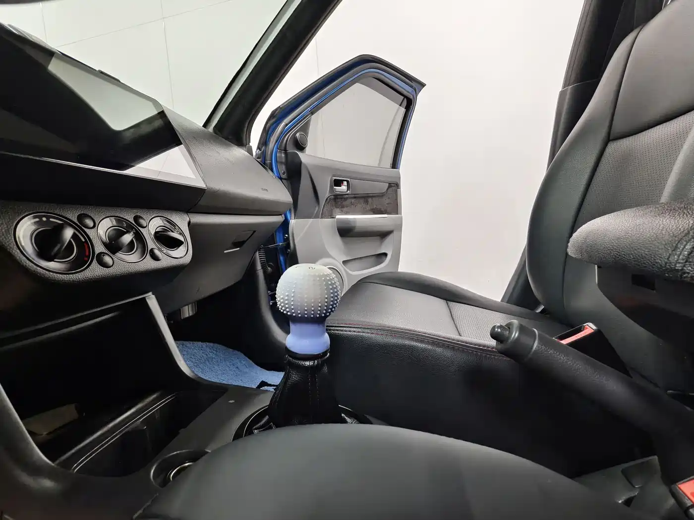 Suzuki Swift 2014 1.3L Manual Standard фото 11