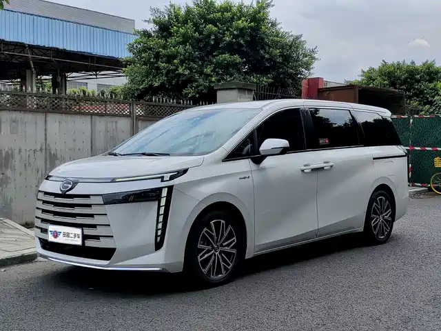 Trumpchi E8 PHEV 150km MAX