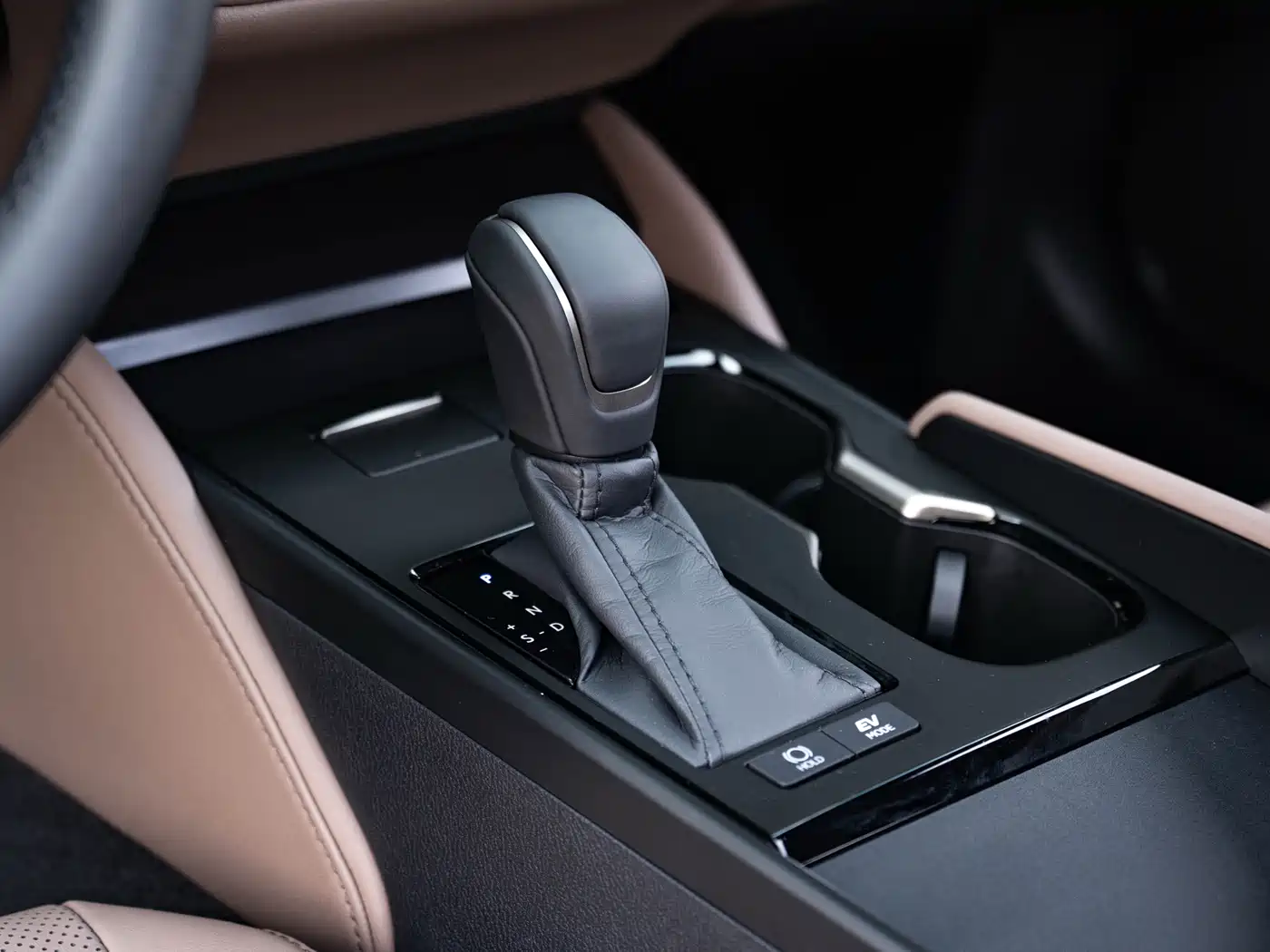 Lexus ES 2026 2025 300h Ultimate Edition