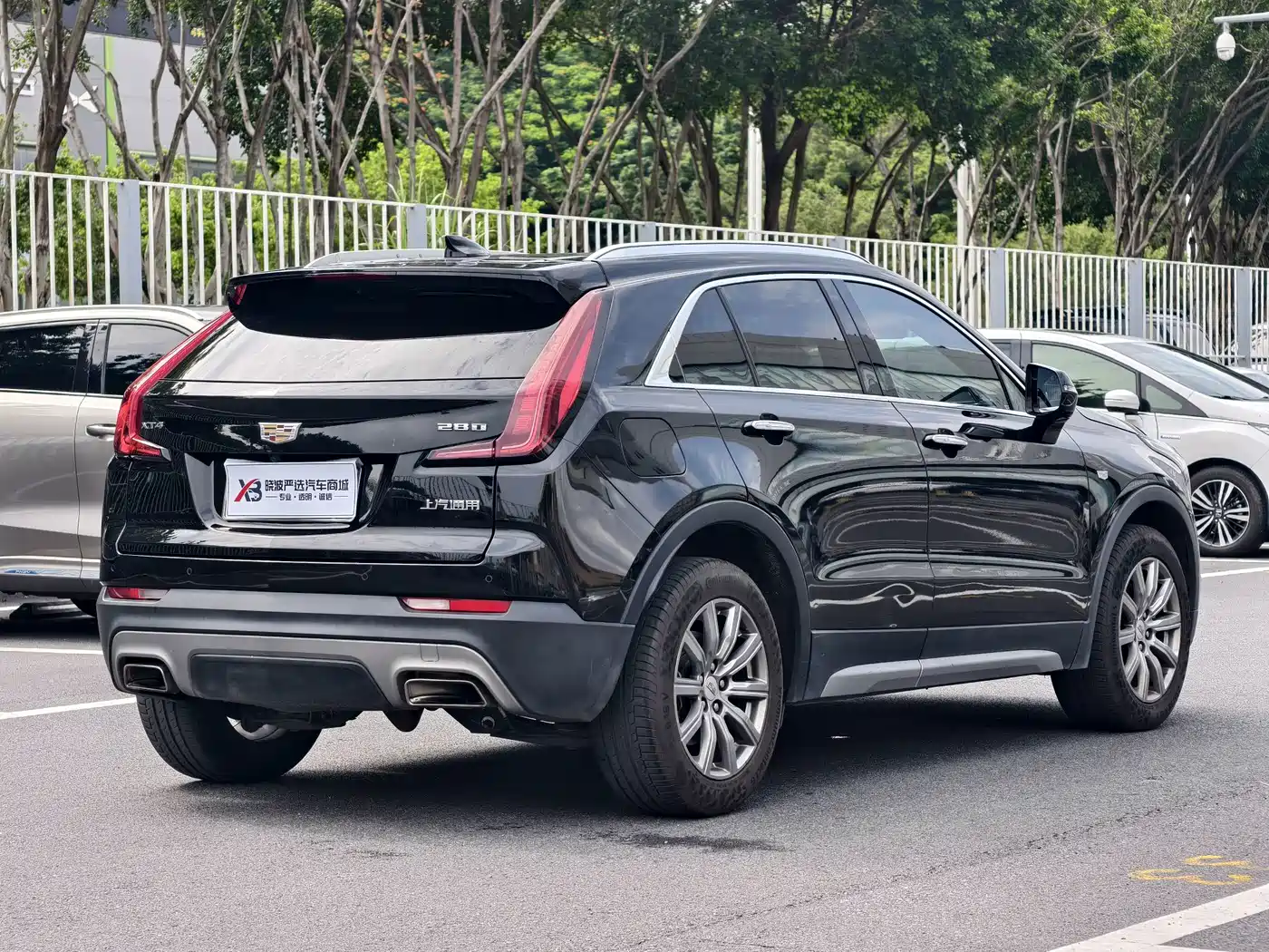 Cadillac XT4 2019 2018 28T FWD Leading Edition