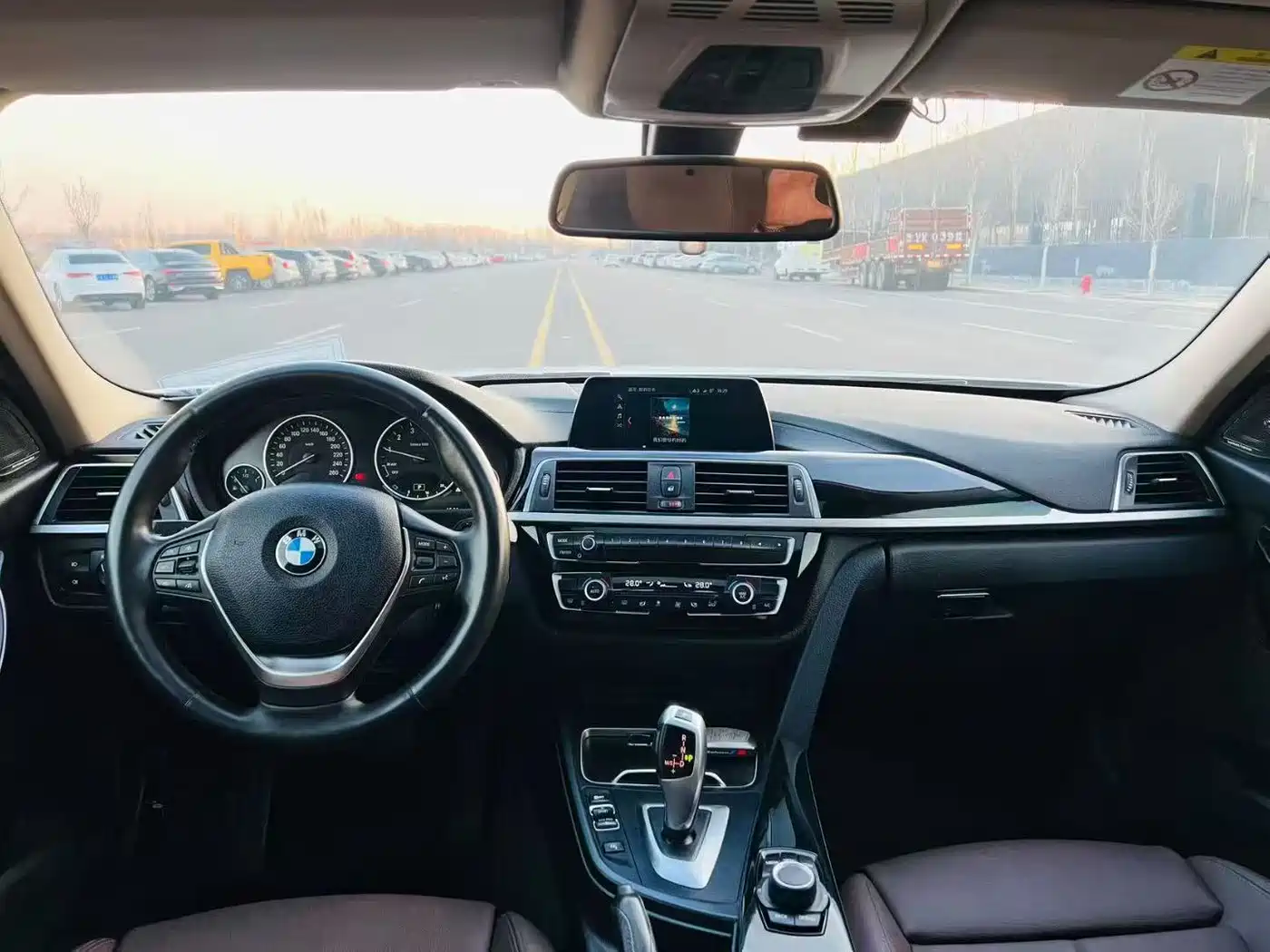 BMW 3 Series 2018 320Li Fashion Style фото 8