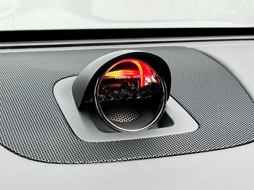Zhijie Luxeed R7 2025 2024 Pure Electric 736km Ultra