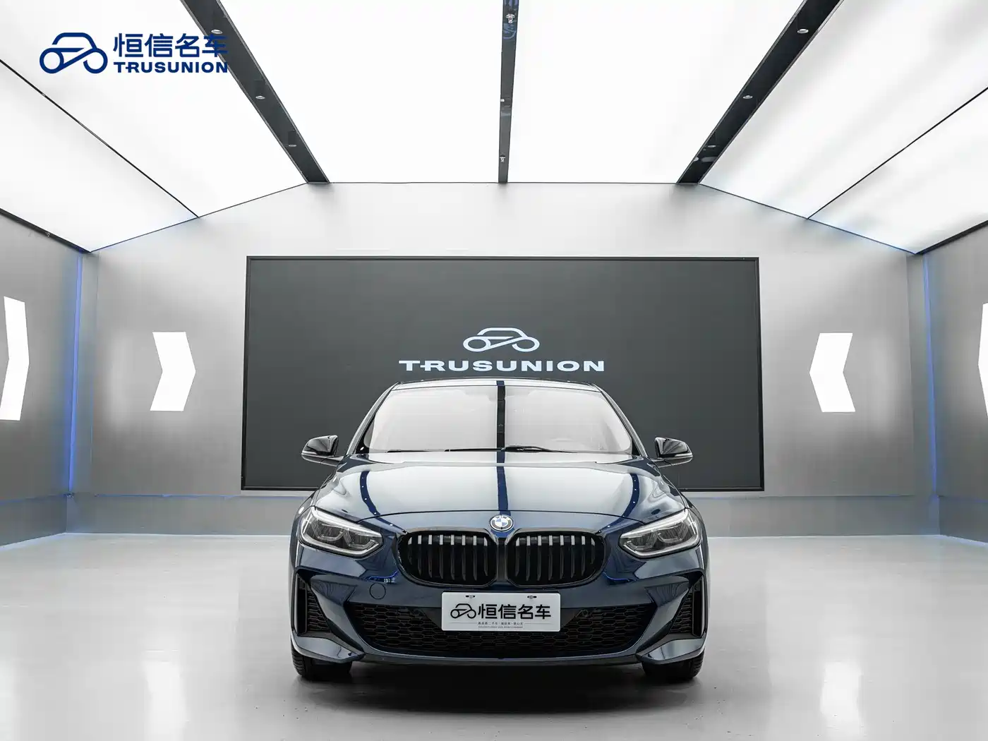 BMW 1 Series 2021 125i M Sport Black Night Edition фото 2