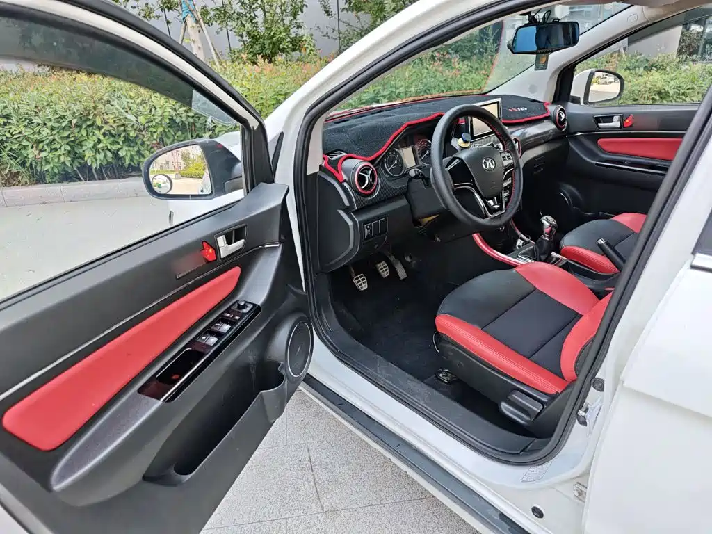 BAIC Senova X25 2018 2015 1.5L Manual Comfort