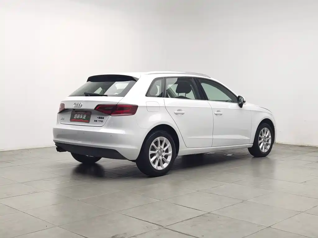 Фото 2 - Audi A3