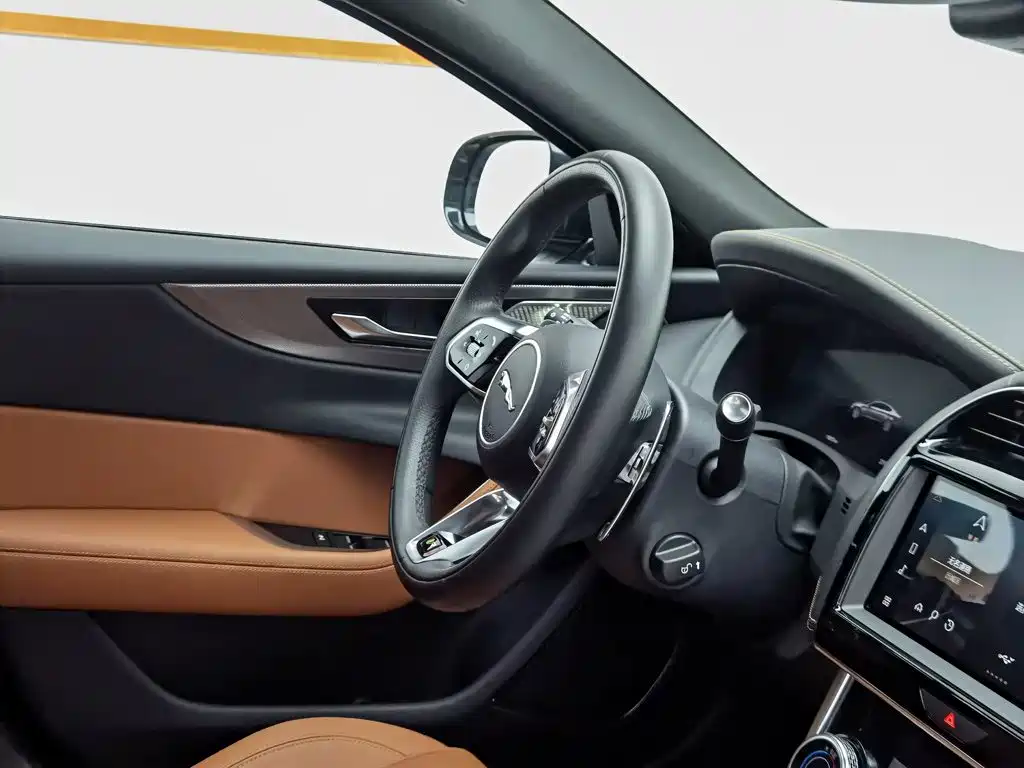 Jaguar XEL 2025 2025 2.0T 250PS R-DYNAMIC 90th Anniversary Edition