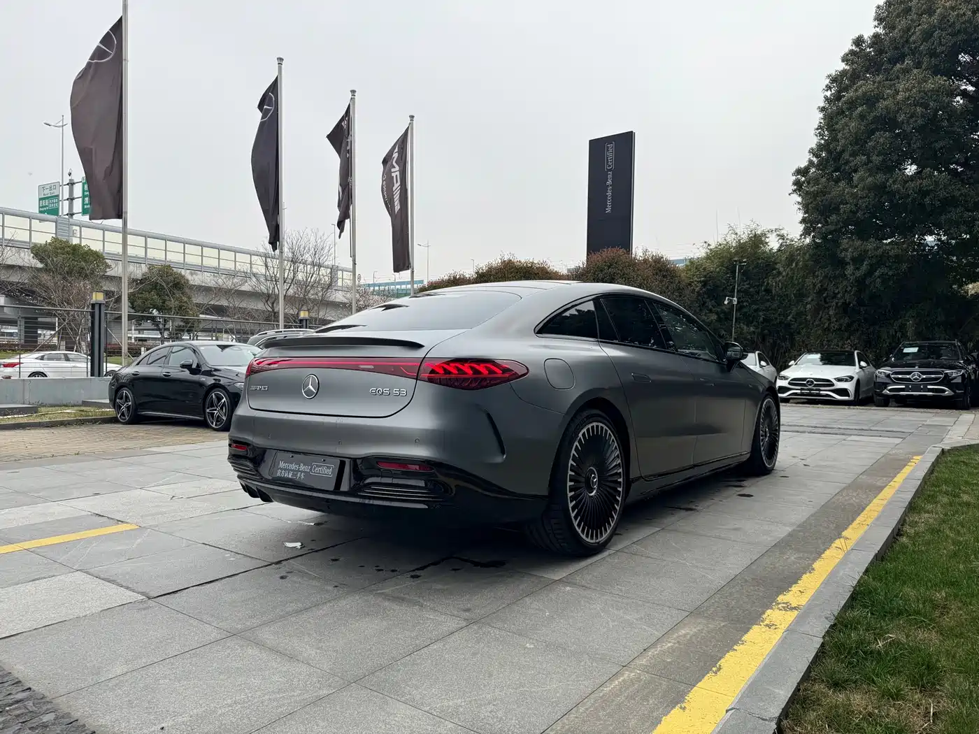 MERCEDES-BENZ EQS AMG