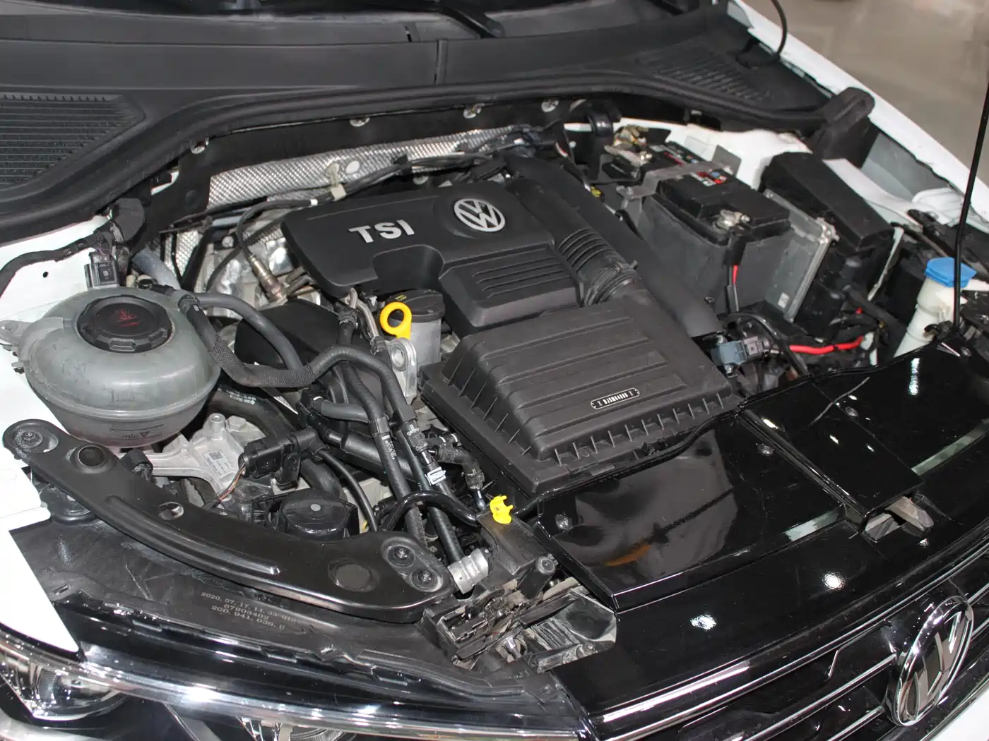 Volkswagen T-ROC 2020 280TSI DSG 2WD Progressive фото 8