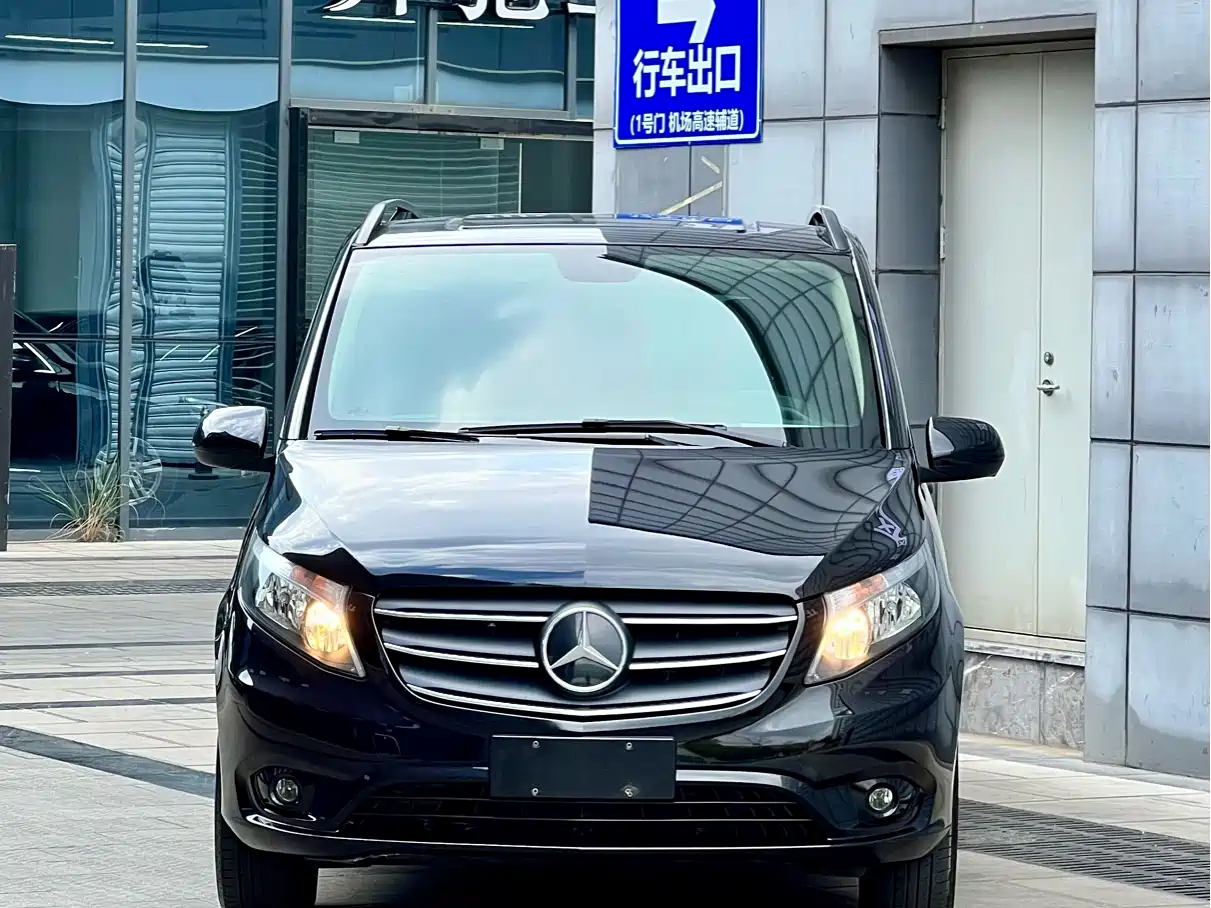 MERCEDES-BENZ VITO