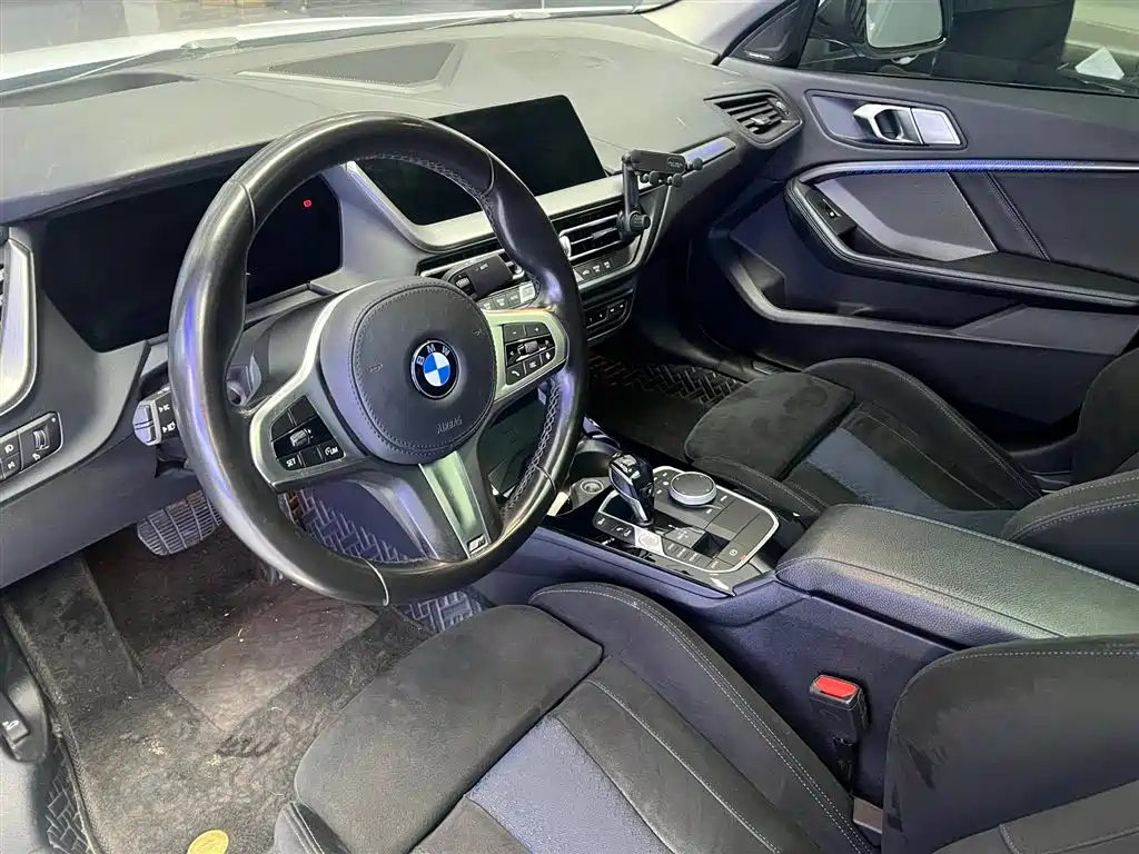 BMW 2 Series (Import) 2021 225i 4-Door Gran Coupe M Sport Shadow Edition фото 5