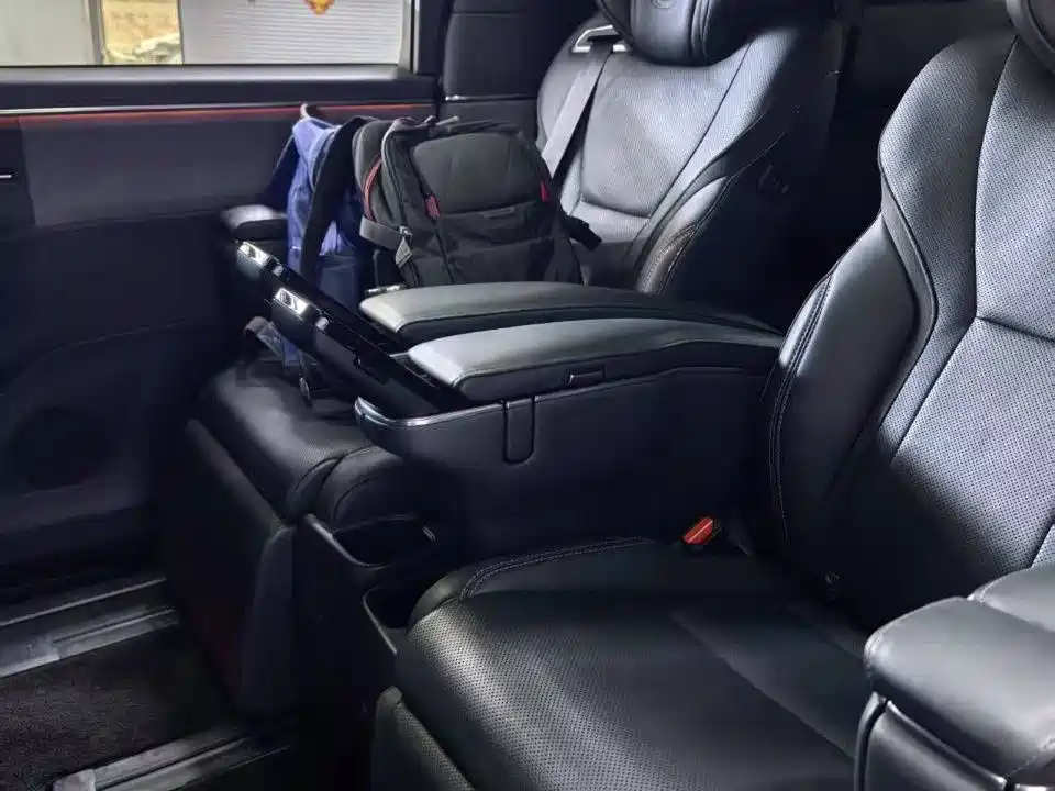 Lexus LM 2025 Model 500h Six-Seater Prestige Edition фото 20