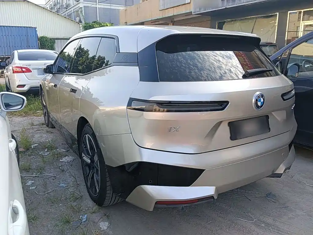 Фото 5 - BMW iX