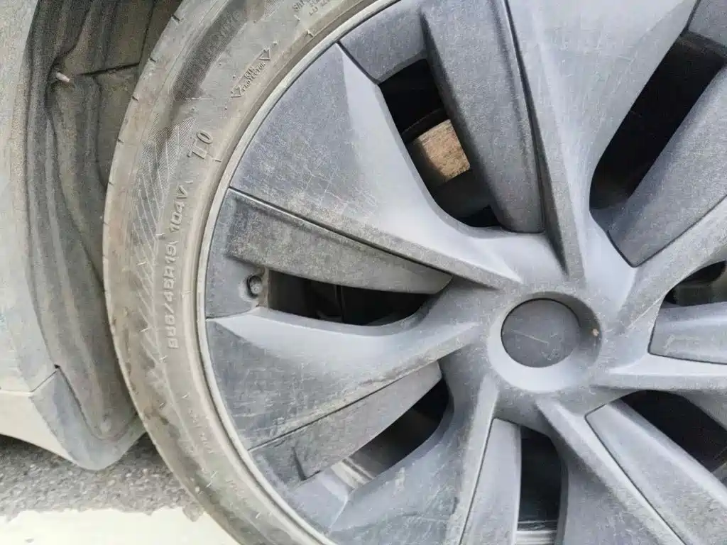 Photo 7 - Tesla Model Y