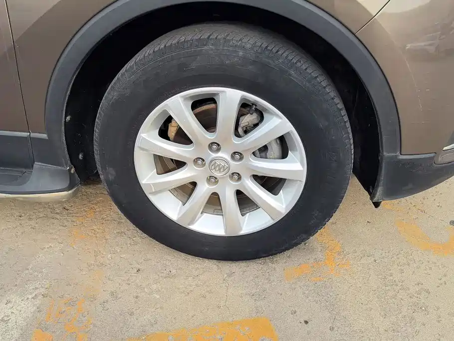 Фото 6 - Buick Envision Plus